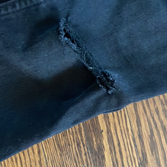Guess Black High Rise Jeans - Picture 6 of 6